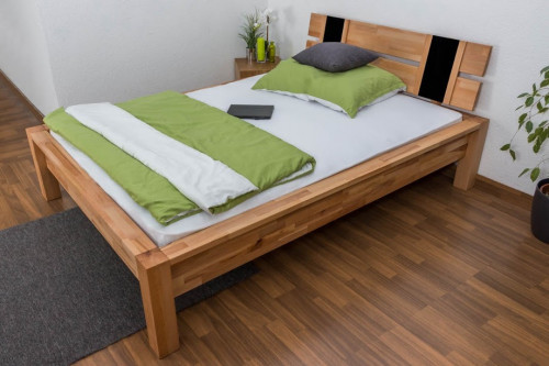 Кровать полуторная MBL- b104 (140х200 см.)