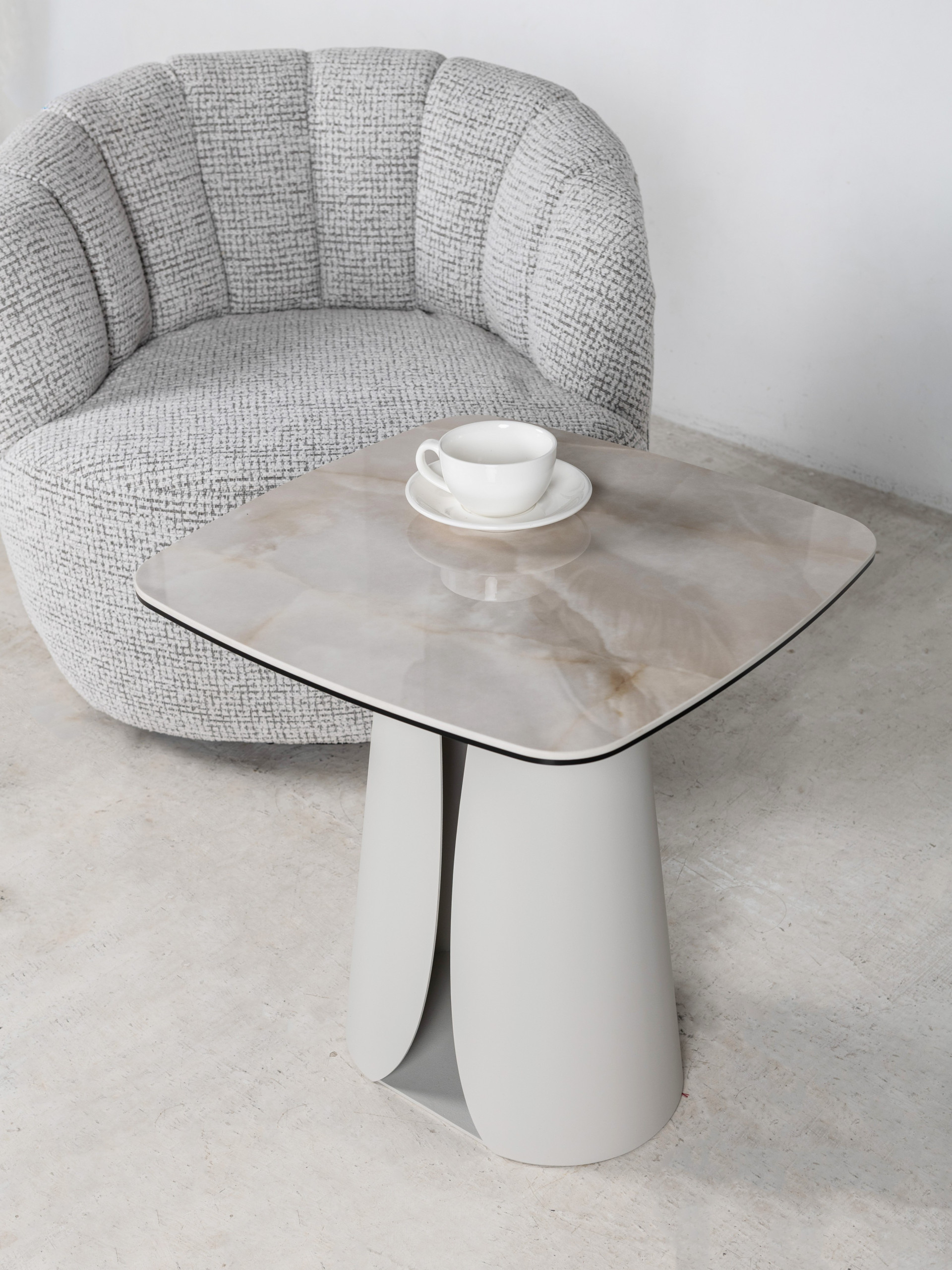 Стол кофейный VTR- Лунарио айвори оникс/айвори 