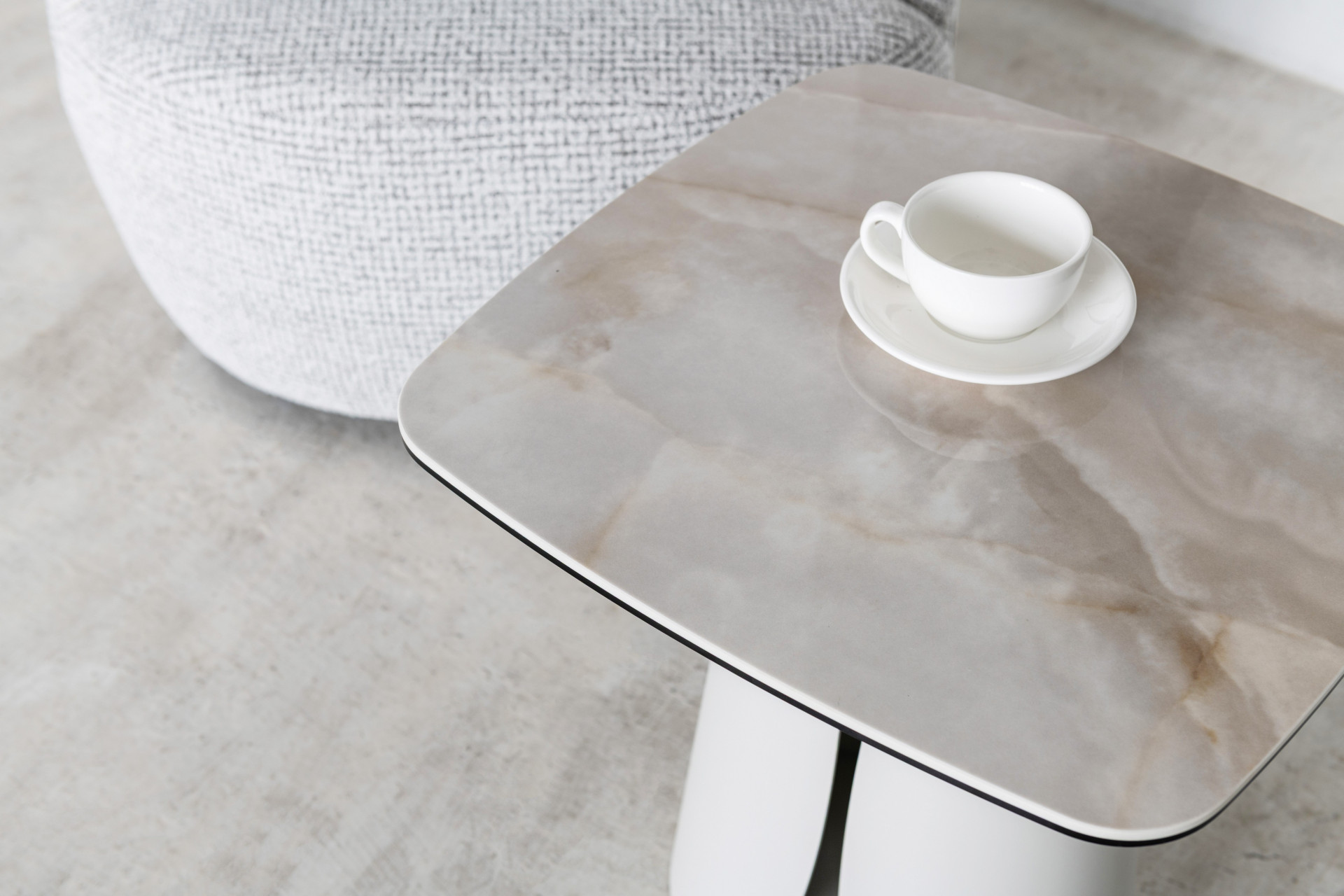 Стол кофейный VTR- Лунарио айвори оникс/айвори 