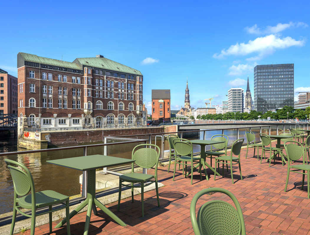 Стол уличный Siesta Sky Table 70 (оливковый)