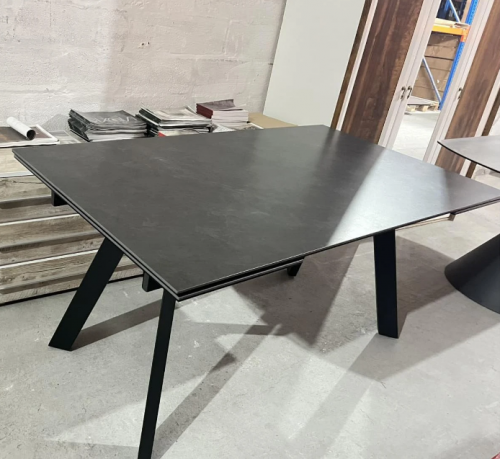 Стол обеденный модерн super premium ceramic  Evro- DENVER Matt Ceramic VIC DARK GREY T7545C-1624