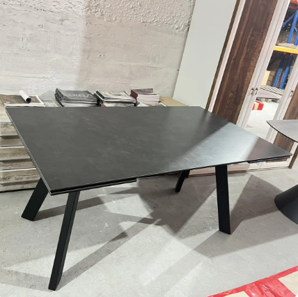 Стол обеденный модерн super premium ceramic  Evro- DENVER Matt Ceramic VIC DARK GREY T7545C-1624