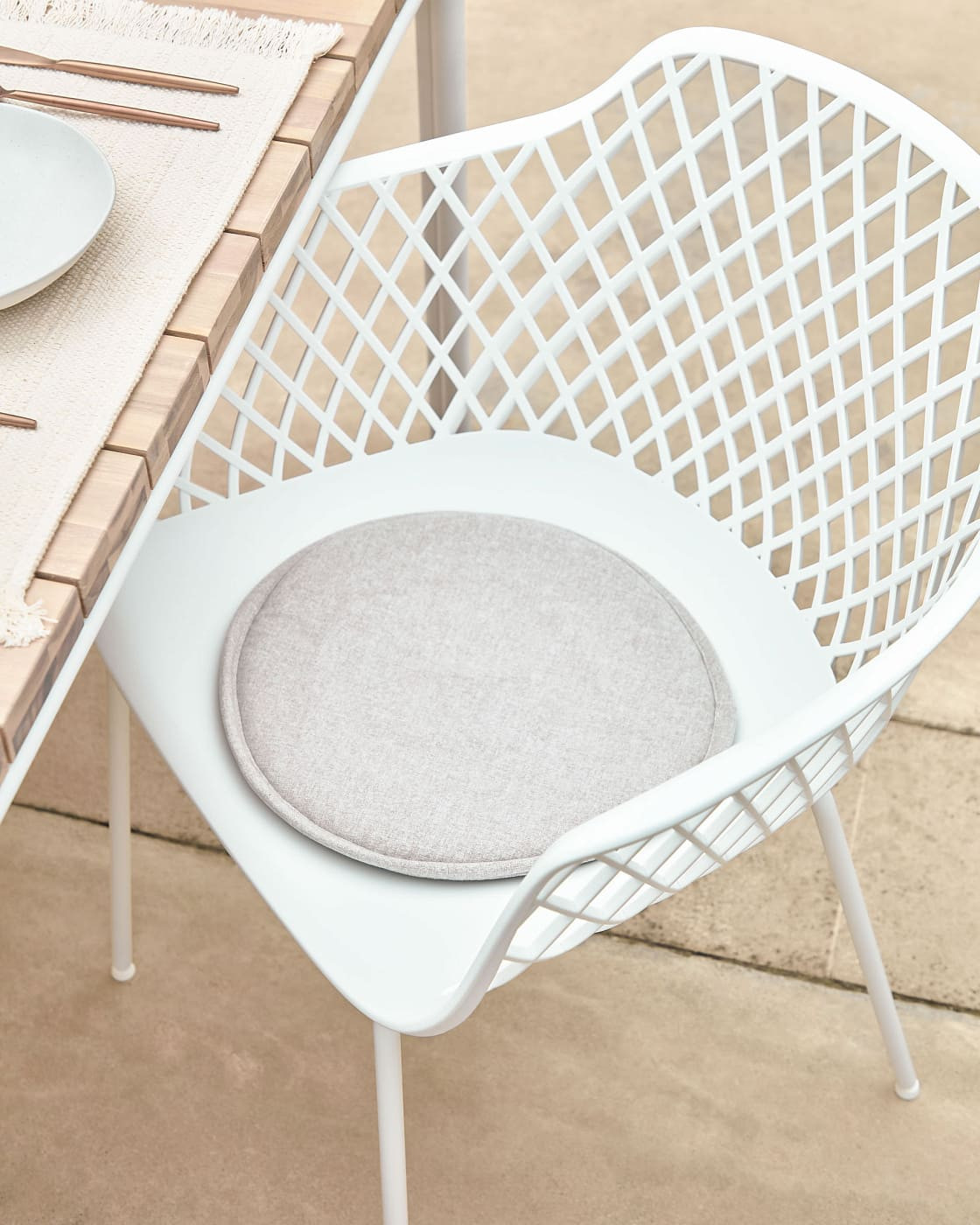 Стул пластиковый Kave Home QUINN CC1223S05 (белый)