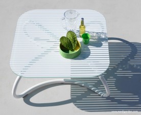 Стол журнальный стеклянный Nardi Outdoor DEI- Loto Relax 95х95 см.