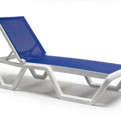 Шезлонг пластиковый VLL- SCAB VELA (антрацит, белый/синий) 