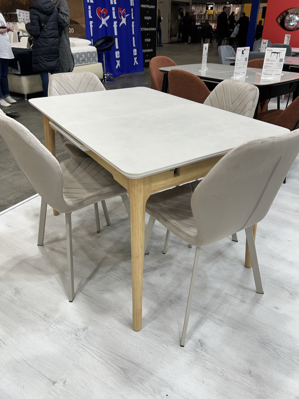 Стол обеденный модерн VTR- ТМ-120 бардылио лайт + бук