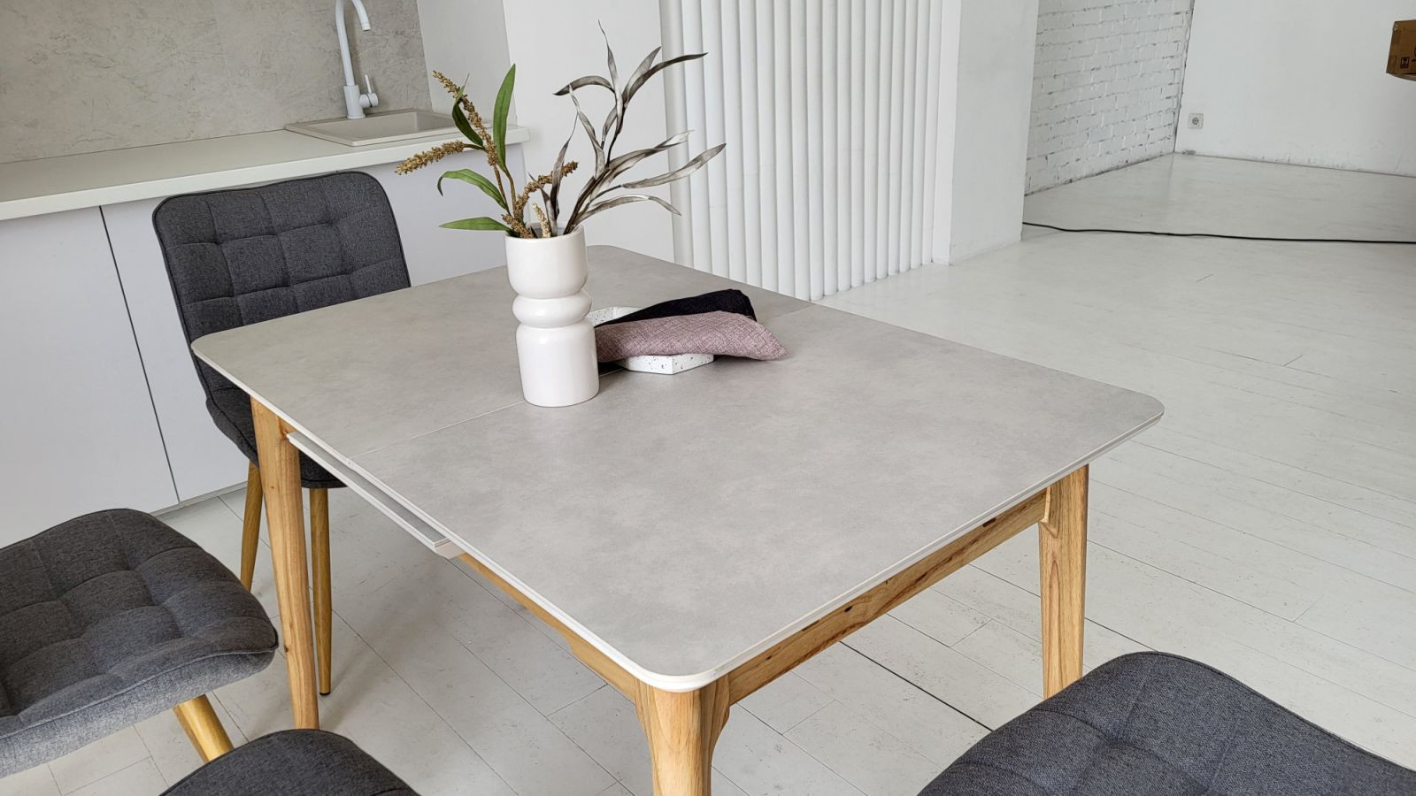 Стол обеденный модерн VTR- ТМ-120 бардылио лайт + бук