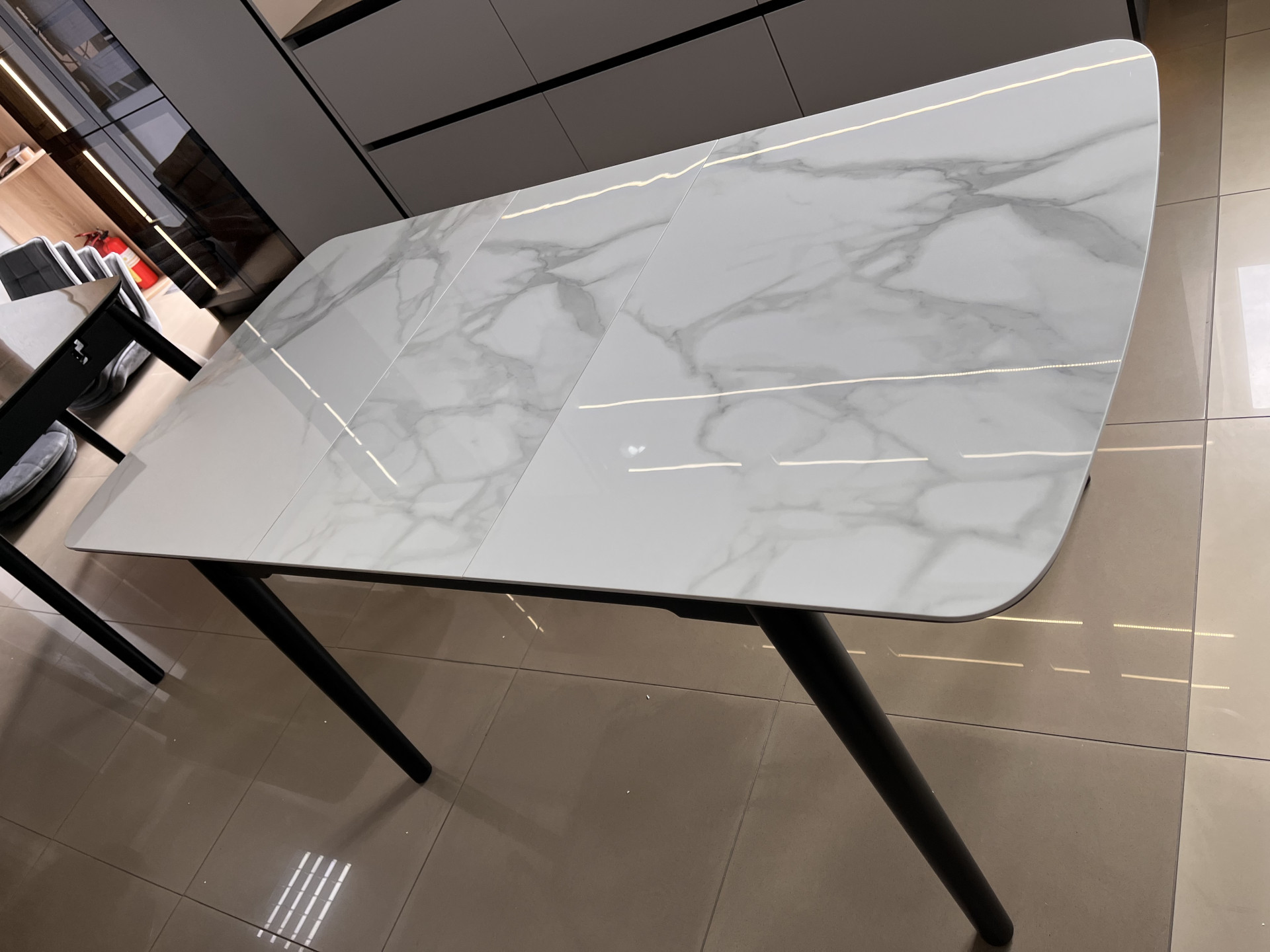 Стол обеденный модерн VTR- TM-76 вайт клауд + черный