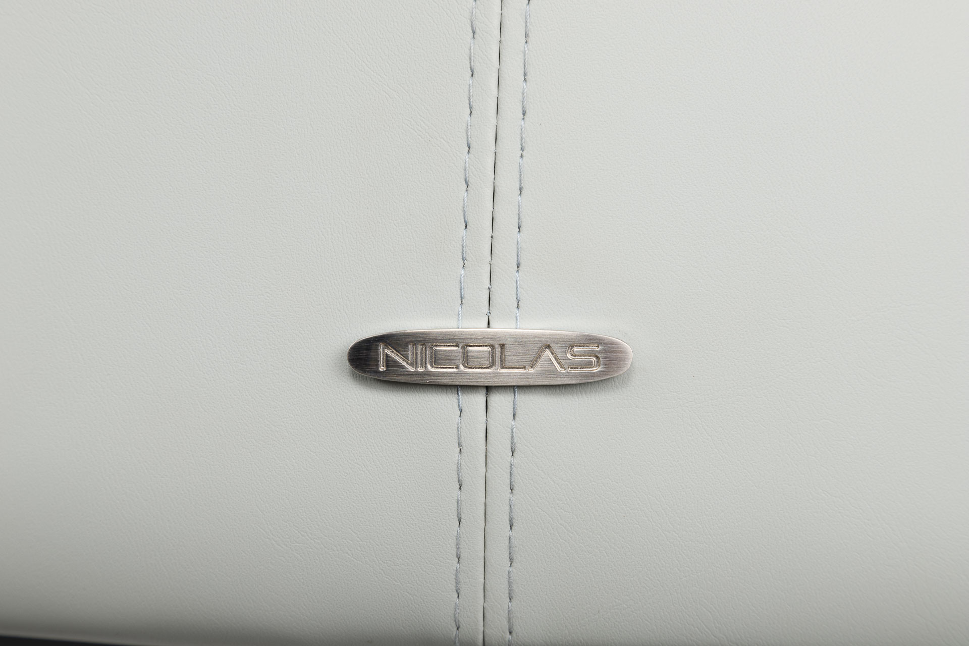 Кресло мягкое модерн NL- MILTON экокожа, серый