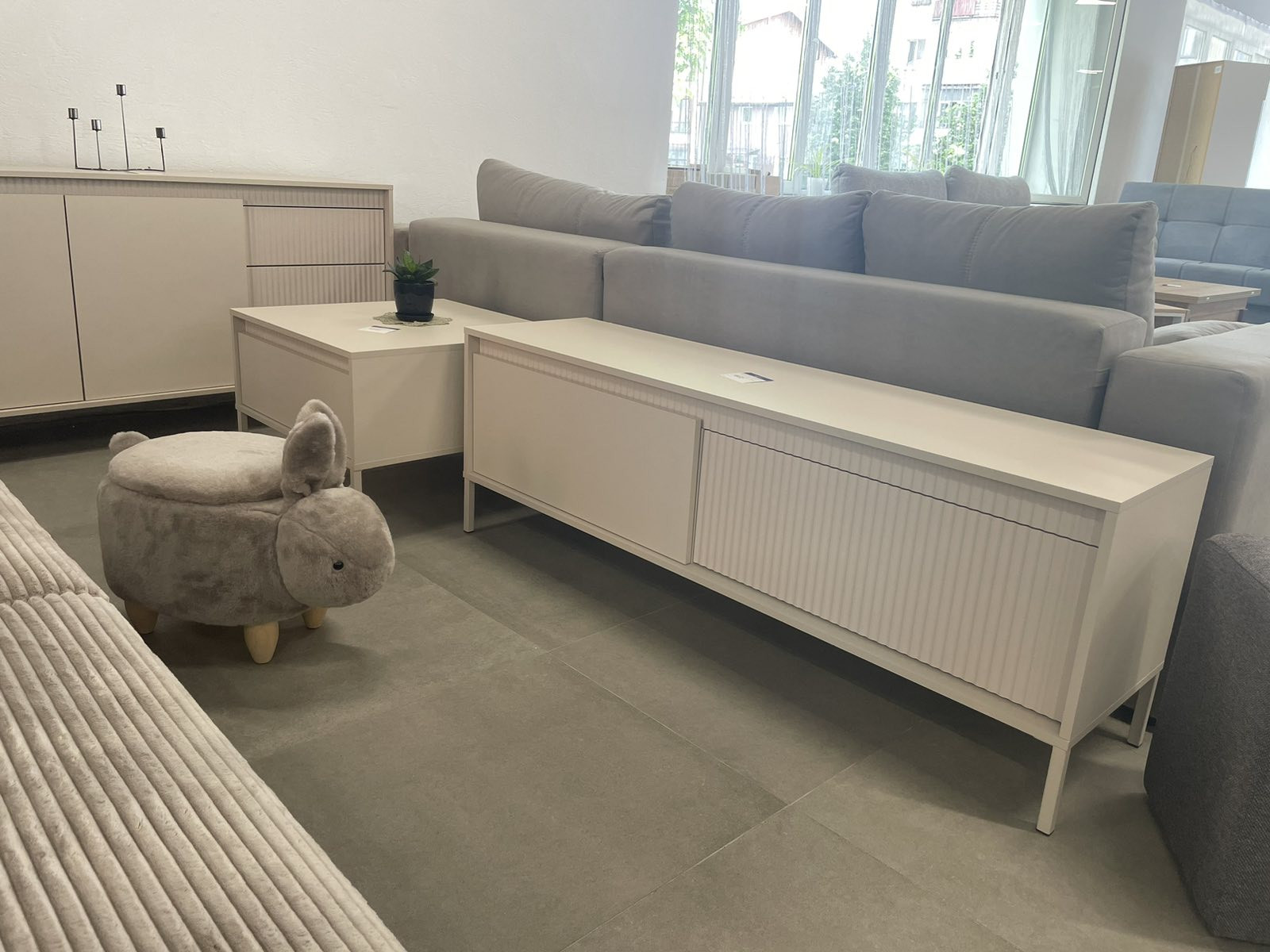 Тумба под телевизор Perfect Home Сенсо/Senso 2-дверная 2D/187 Беж