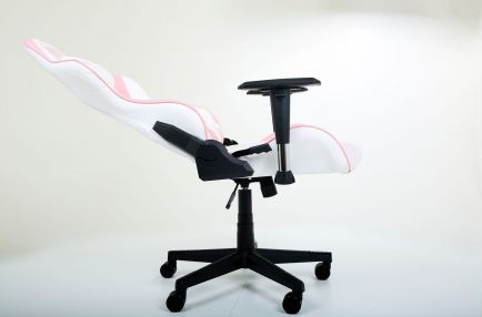 Кресло геймерское MFF- VR Racer Original Grand белый/розовый