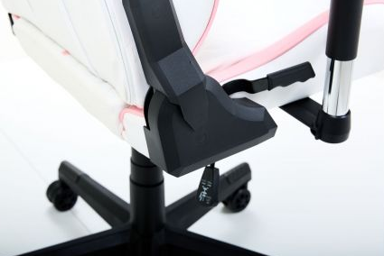Кресло геймерское MFF- VR Racer Original Grand белый/розовый