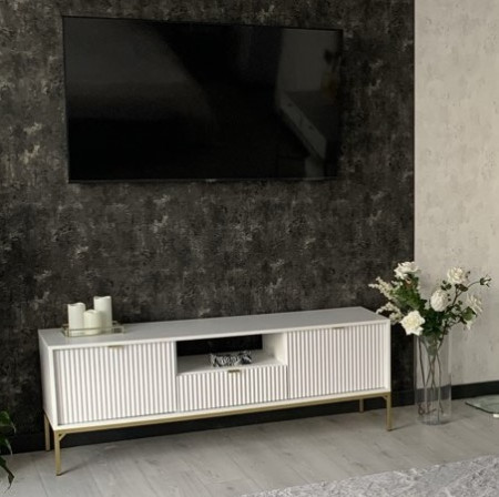 Тумба под телевизор Perfect Home Новая/Nova 1-дверная с 2 ящиками, золотые ножки RTV154 Белый