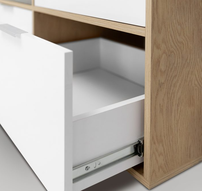 Шкаф трех дверный MRK- Оливия 3д3ш 