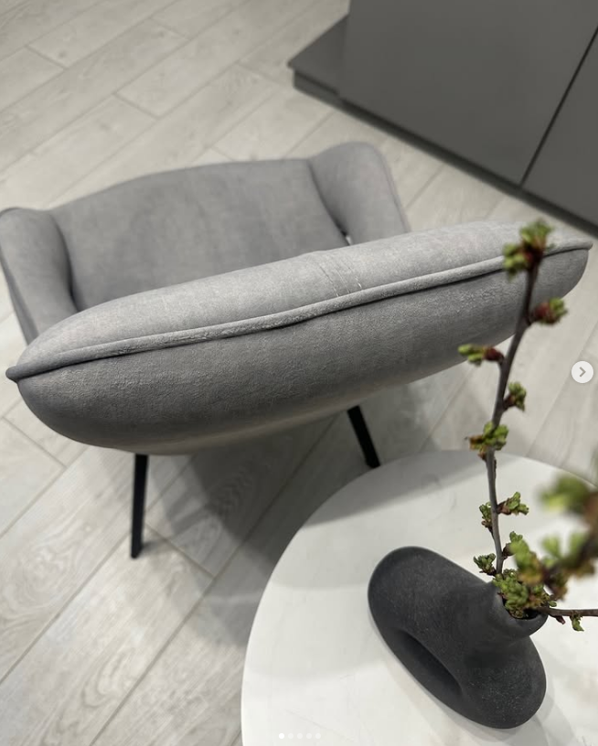 Стул мягкий поворотный IMP- SOPHIE	