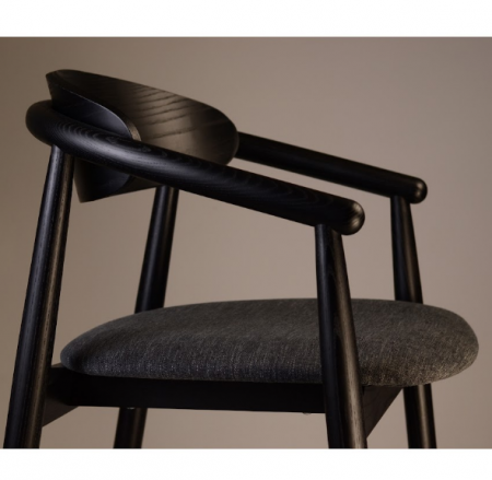 Стул полубарный LVK- Mamont sem-soft черный 