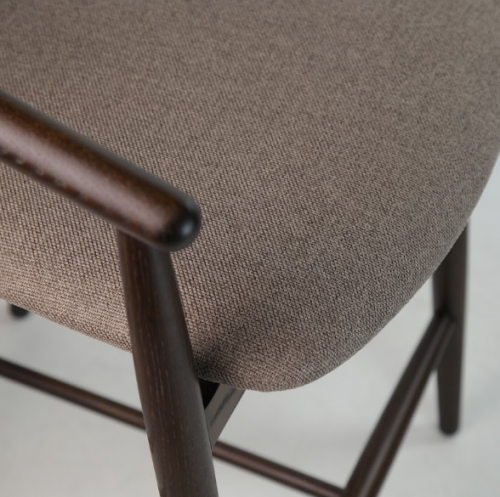 Стул полубарный LVK- Mamont semi-soft темный орех