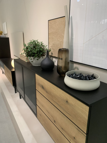 Комод с подсветкой Perfect Home Ланг/Lang 2-дверный с 3 ящиками 2D3S/180 Черный/дуб эвок