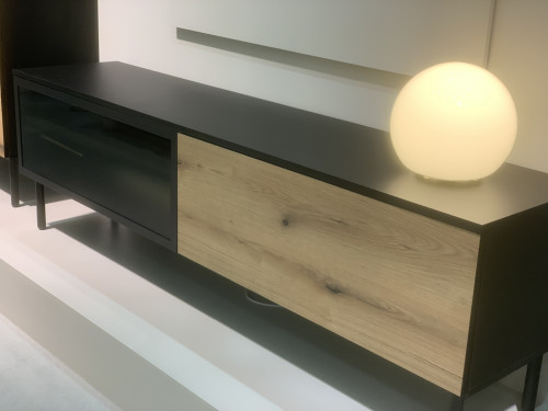 Тумба под телевизор с подсветкой Perfect Home Ланг/Lang 2-дверная 2D/150 Черный/дуб эвок