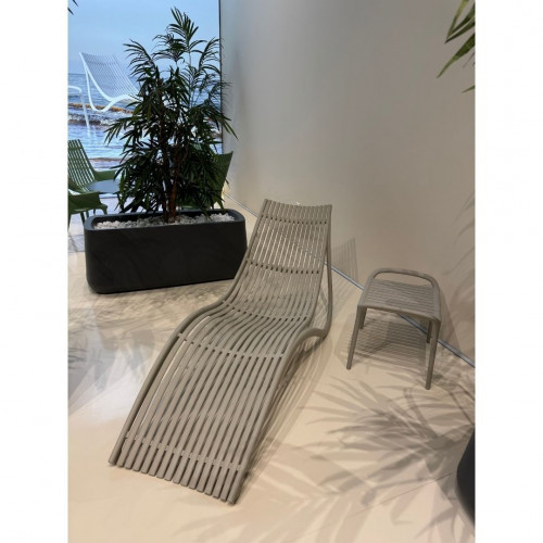 Шезлонг из полипропилена TERR- VONDOM Ibiza (тортора)