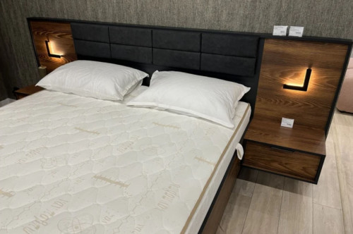 Кровать (каркас) Perfect Home Милтон / Milton 160 с мягким изголовьем двуспальная Каштан/антрацит