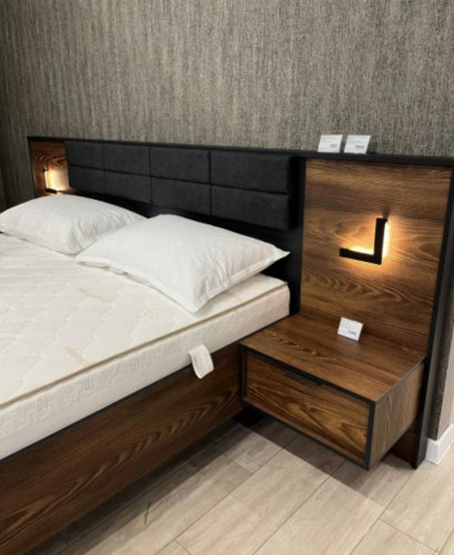 Кровать (каркас) Perfect Home Милтон / Milton 160 с мягким изголовьем двуспальная Каштан/антрацит