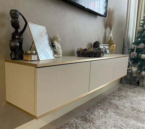 Тумба под ТВ навесная Perfect Home Оро / Oro RTV175 3-дверная Бежевый