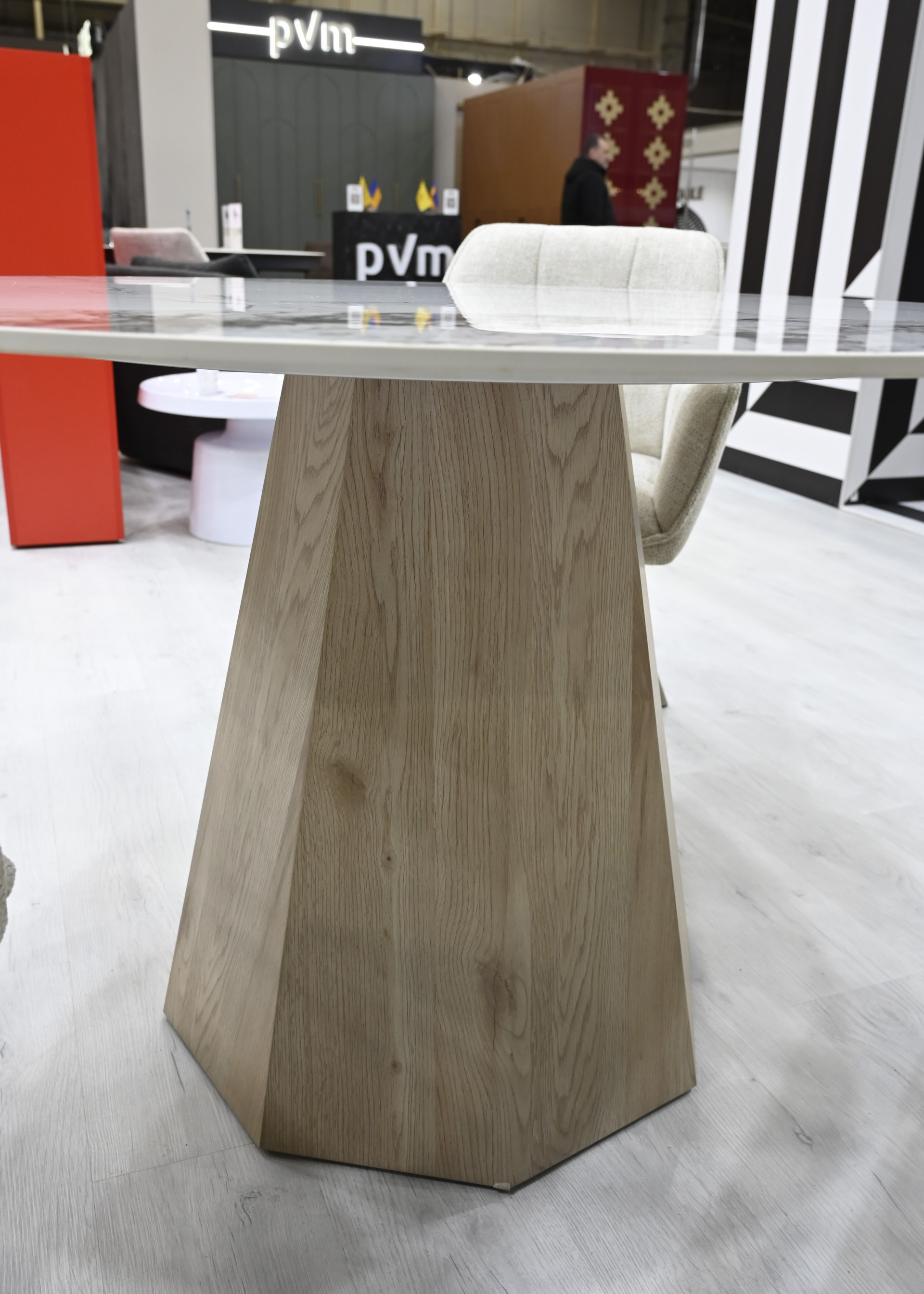 Стол обеденный модерн VTR- TM-300 (Квинто) голден сенд/дуб