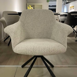 Стул полуоборотный модерн EXM- PARI бежевый, ноги черные