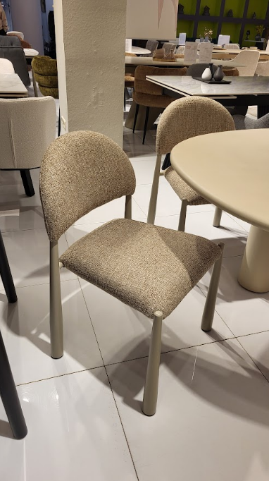 Стул обеденный VTR- М-125 мигдаль + кремовый