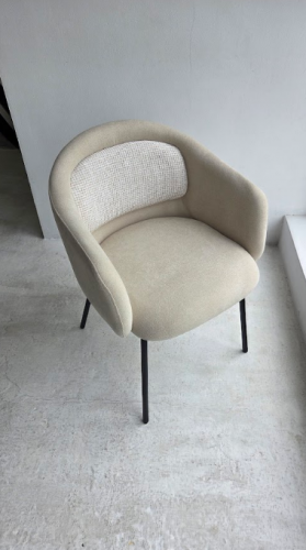 Стул обеденный VTR- М-242 кокосовое молоко + черный  