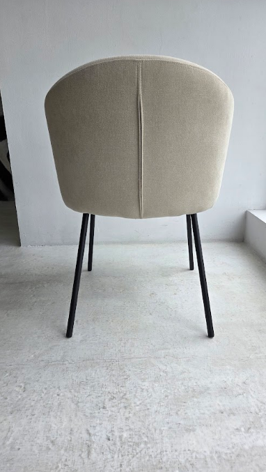 Стул обеденный VTR- М-242 кокосовое молоко + черный  