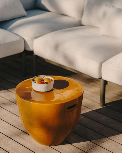 Стол уличный керамика Kave Home MESQUIDA Ø46 J2200019PR81 (горчичный)