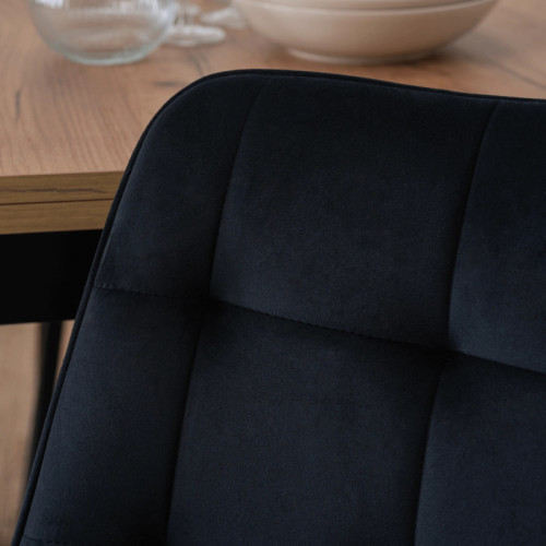 Стул обеденный MEBEL ELITE CHRIS черный велюр