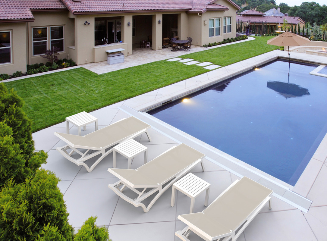 Шезлонг из полипропилена Siesta Pacific (белый/бежевый)