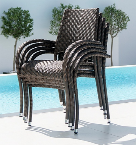 Кресло из техноротанга Alexander Rose TEA- OCEAN FIJI STACKING ARMCHAIR 