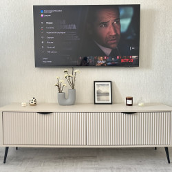 Тумба под телевизор  Perfect Home Ланте / Lante 2-дверная 2D/200 Беж