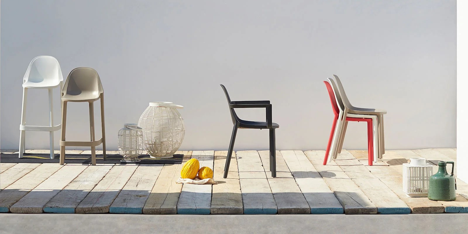 Кресло обеденное уличное VLL- SCAB Più 2335 (антрацит, красный, тортора, белый)