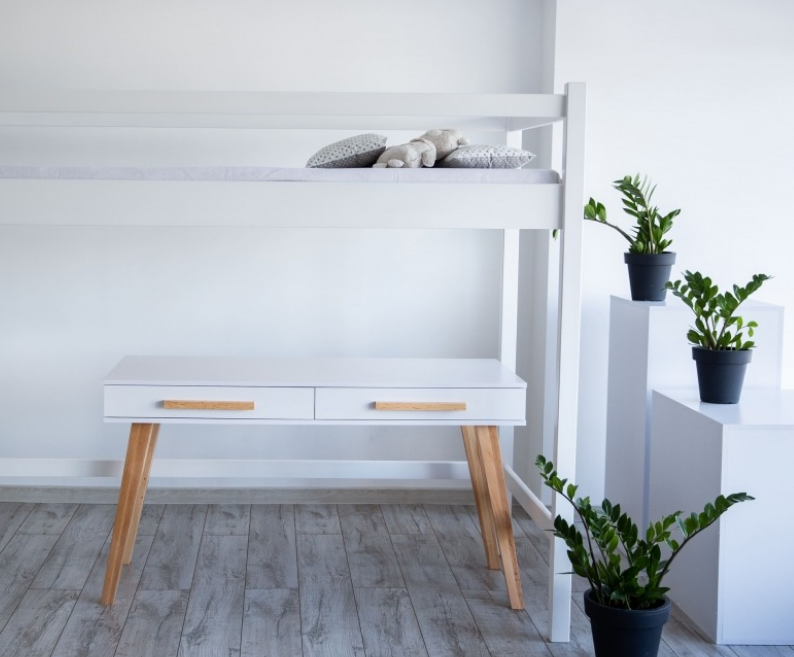 Стол письменный VNG- Мила