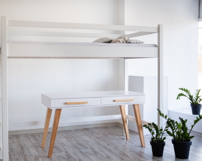 Стол письменный VNG- Мила