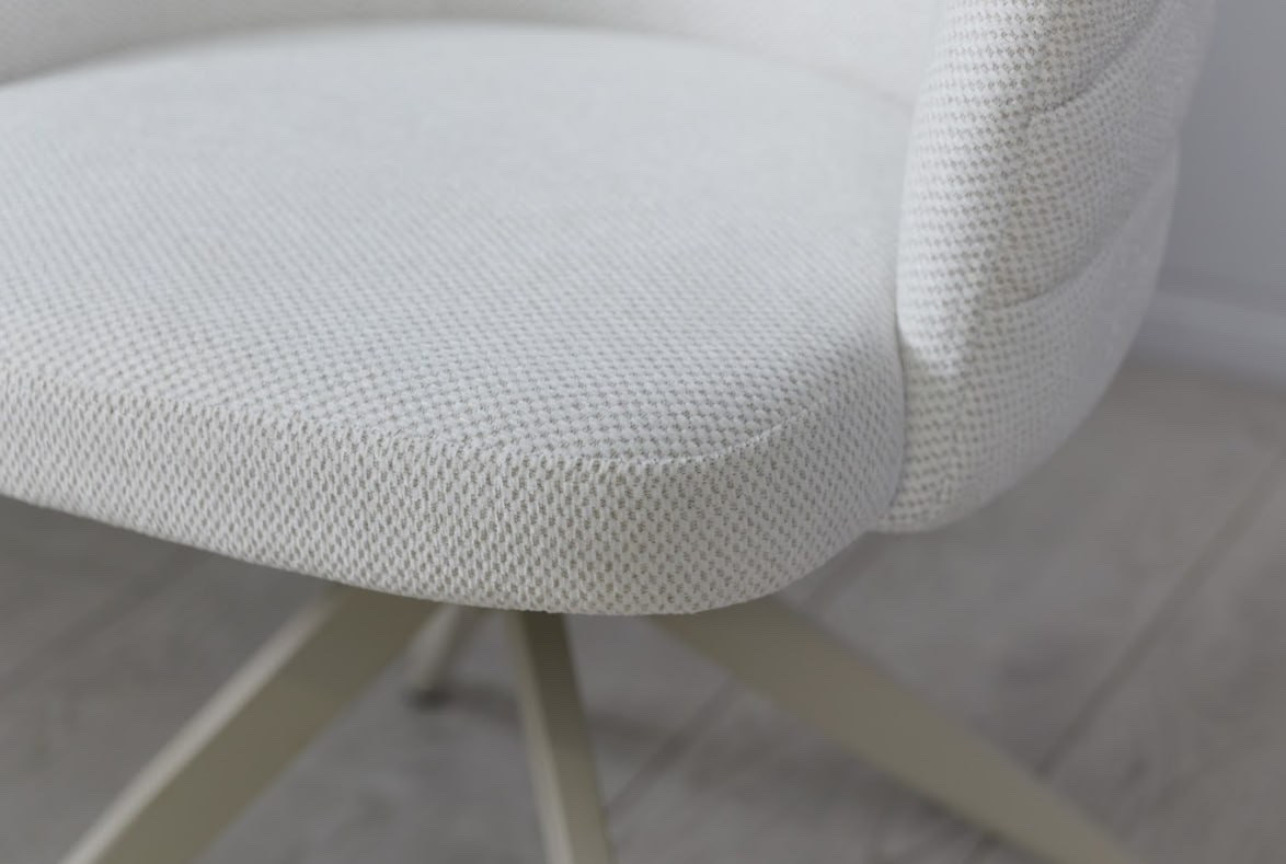 Стул обеденный поворотный TOP- Денс (молочный) ноги крем