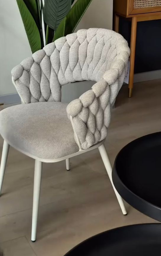 Стул обеденный с подлокотниками CRV- Minori Marble linen white base