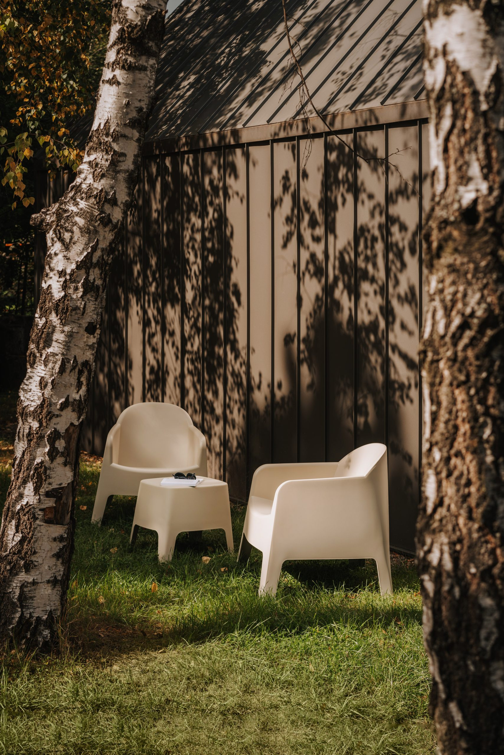 Стол кофейный уличный VLL- FERNE Milane (коричневый, белый, кремовый)